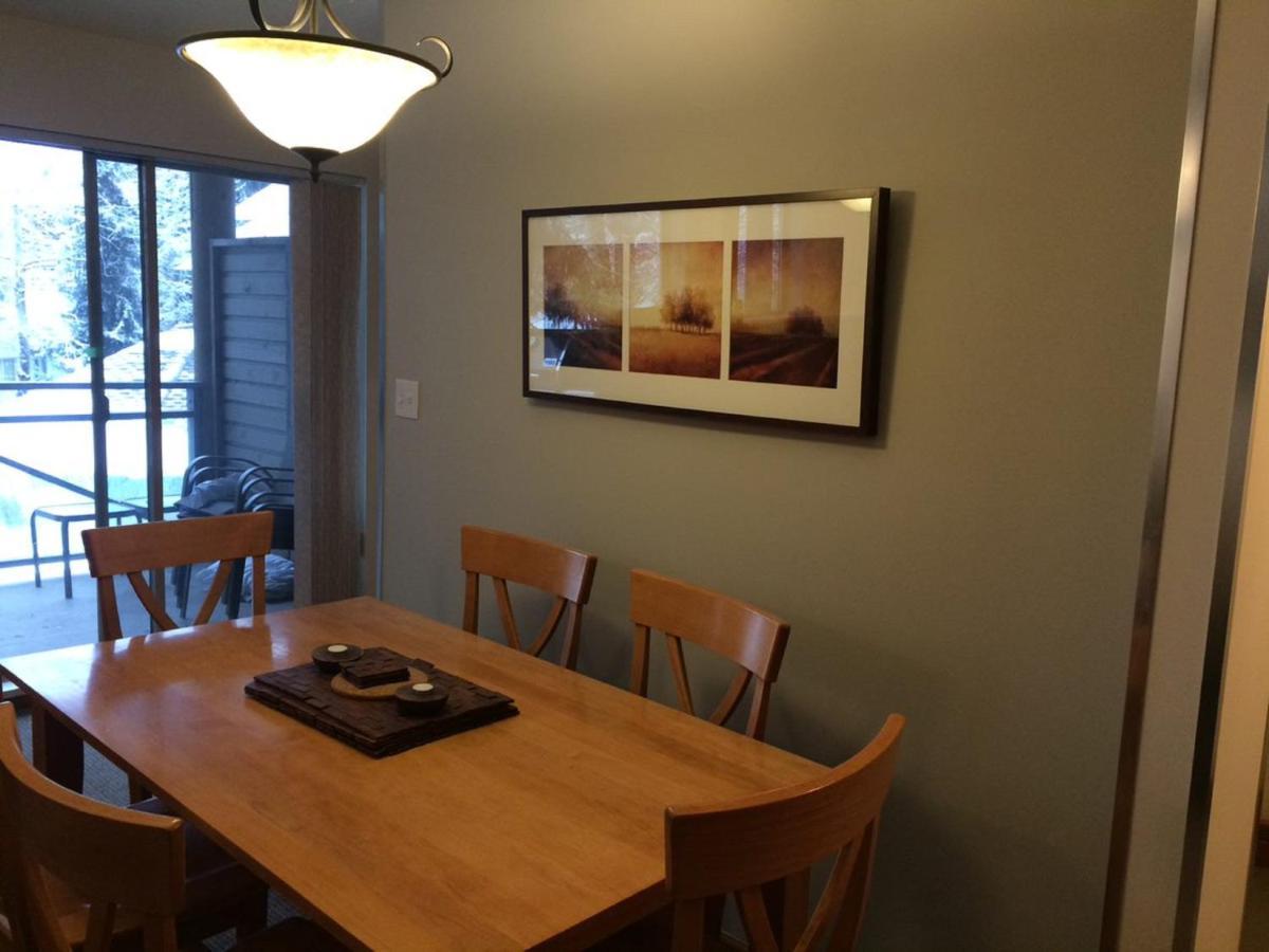 Valhalla Vacations At Whistler Exterior foto